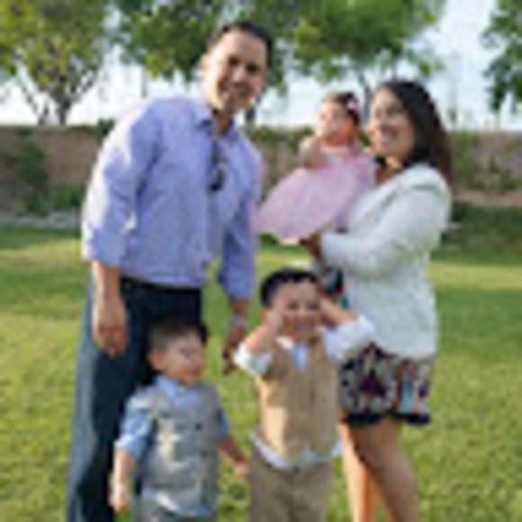 Meet your Posher, Medelain - Picture 1 of 1